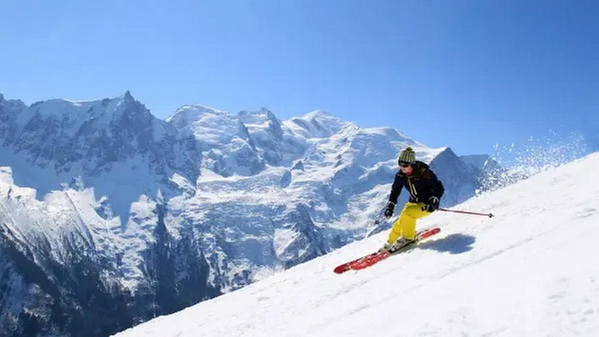 Chamois Blanc Terrasse - A Chamonix Haven Near Aiguille Du Midi Appartement Buitenkant foto